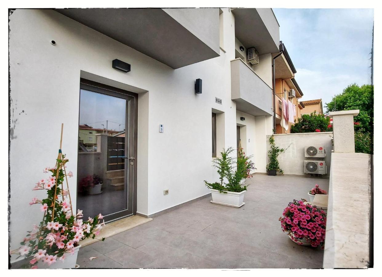 16Miglia Hotel La Caletta Bagian luar foto