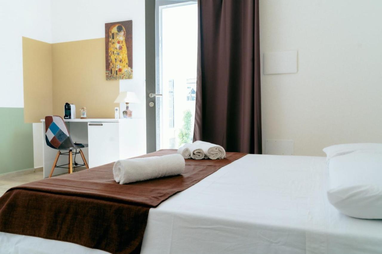 16Miglia Hotel La Caletta Bagian luar foto