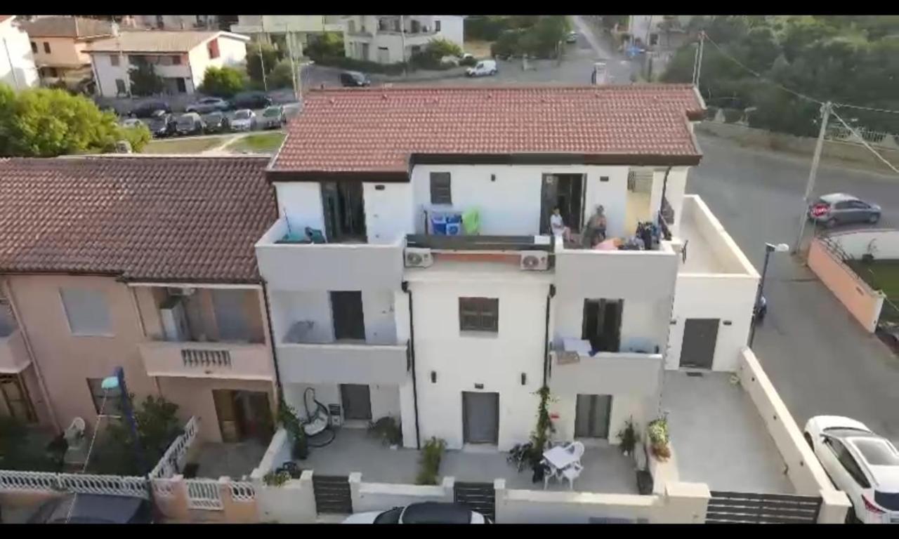 16Miglia Hotel La Caletta Bagian luar foto
